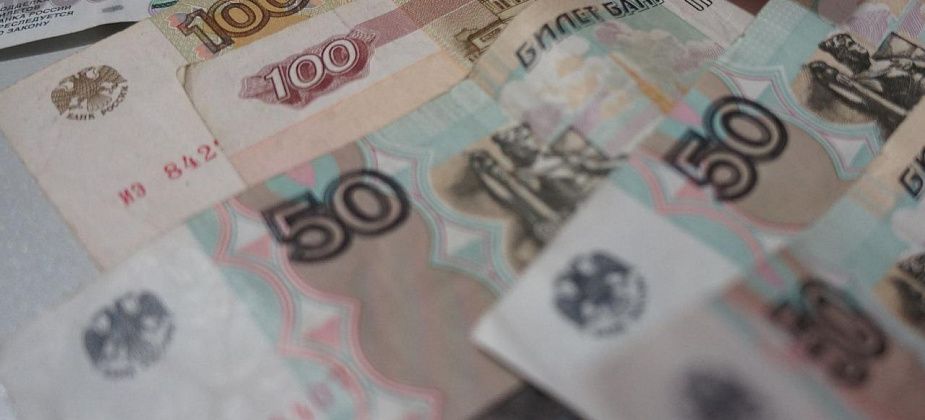 Зарплату в коммерческом секторе обяжут повышать как минимум раз в год