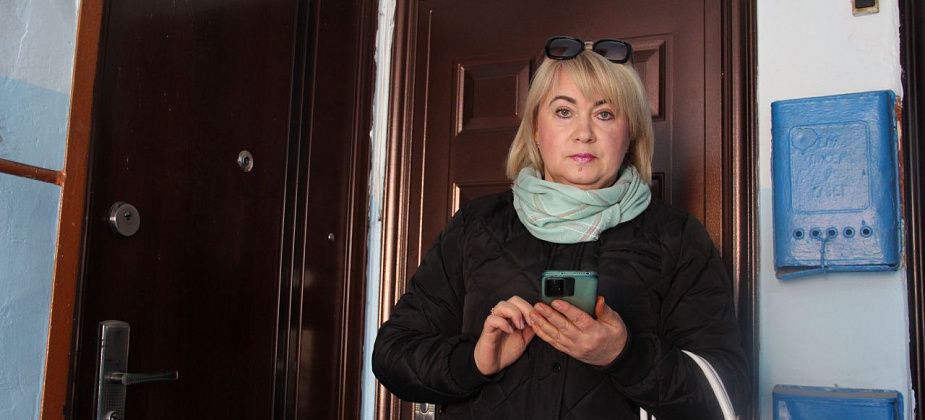 "Хочется, чтобы "Вертикаль" не вгоняла в долги". Серовчанке начисляют за тепло в квартире с рухнувшим полом