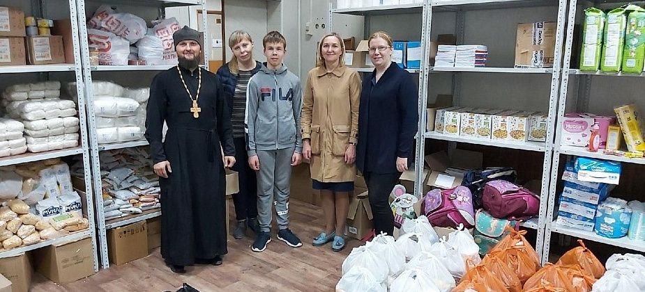 Социальное служение Серовской епархии закупило продукты для нуждающихся. На 80 000 рублей