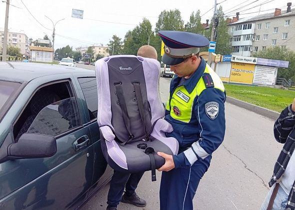 В столкновении автомобилей на перекрестке в центре Серова пострадал ребенок