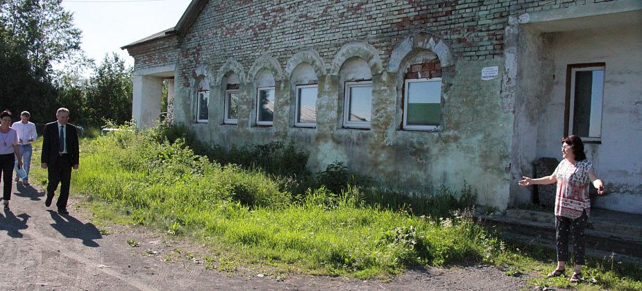 Отремонтируют кровлю общественной бани в Новой Коле 