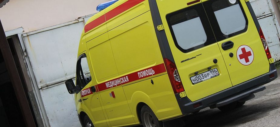 Минздрав области закупает для Серовской городской больницы легковые автомобили и машины скорой помощи
