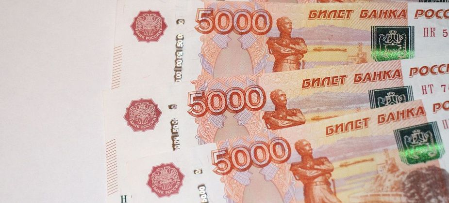Работницу одного из пунктов выдачи Серова обманули мошенники