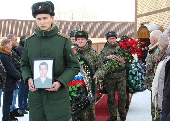"Родным он тогда сказал: ”Выбора нет”. Серовчане простились с погибшим в ходе СВО Дмитрием Морозовым