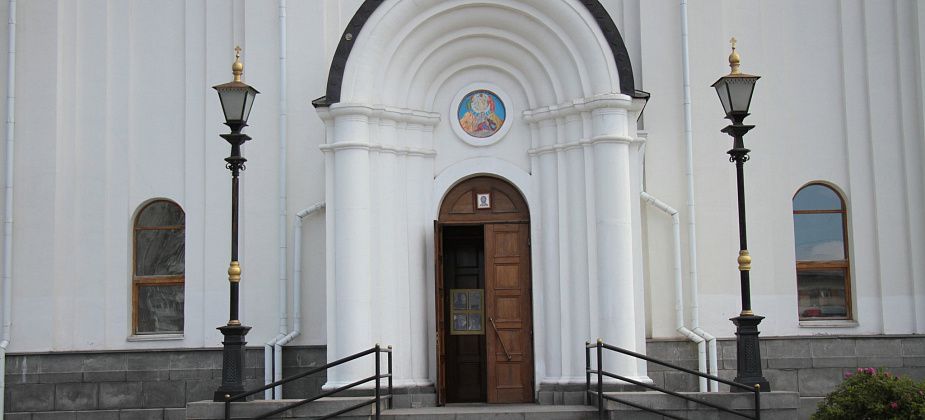 Серовчан приглашают помолиться за школьников