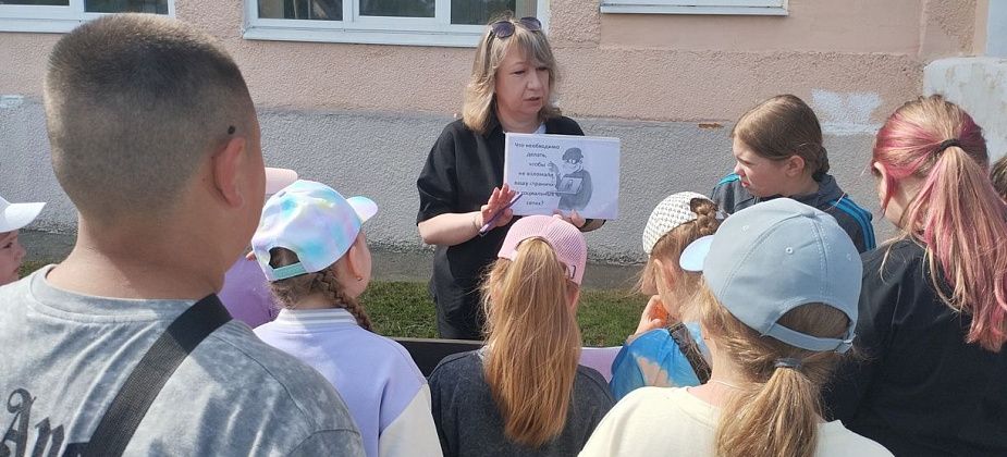 Полиция и МЧС провели для серовских школьников квест