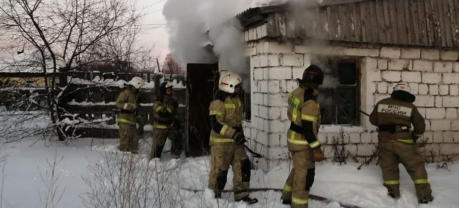 В первый рабочий день года в Серове произошел пожар. Обнаружено тело мужчины