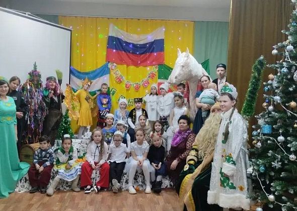 Кыш бабай, Кар кызы и лошака. В "Чулпане" отпраздновали Новый год