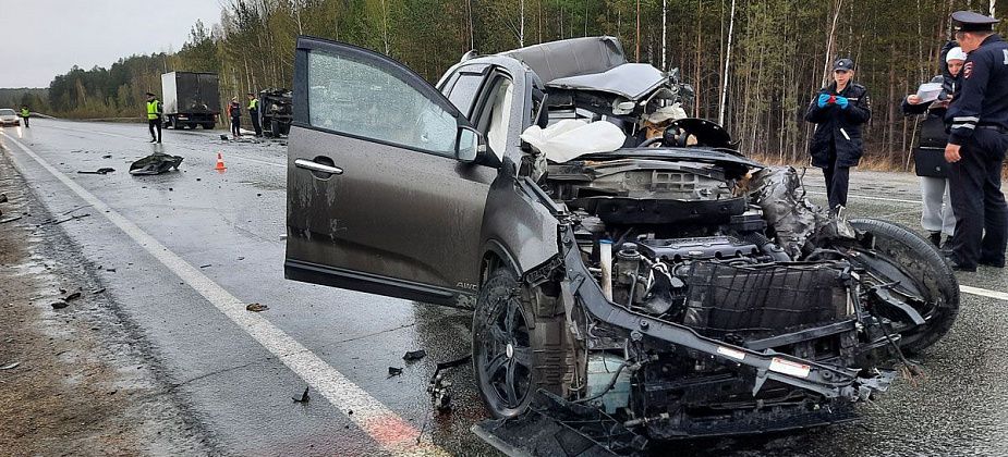 В ДТП на Серовском тракте погиб водитель KIA Sorento