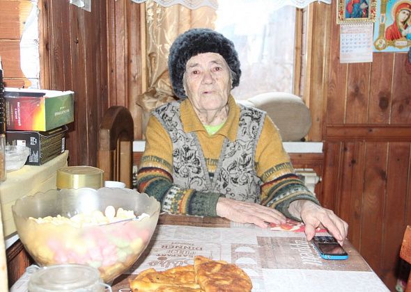 “Можно ворота на кладбище не закрывать”. Жители Морозково боятся закрытия ФАПа и магазина 