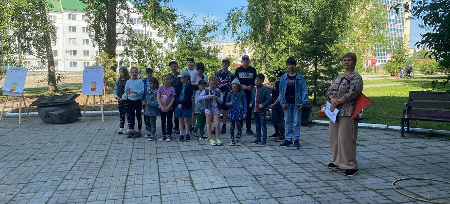 Для серовских детей сотрудники библиотеки провели спортивный праздник