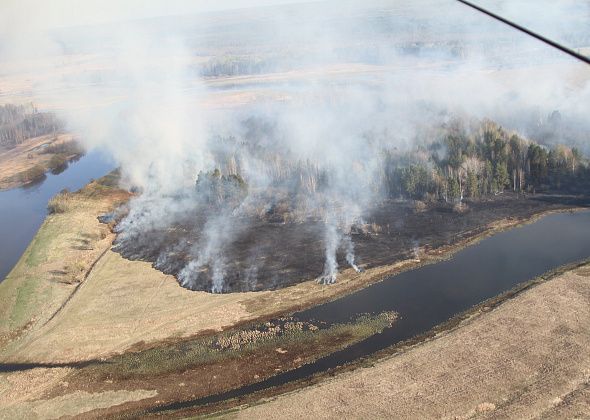 Под Серовом обнаружено еще пять природных пожаров. Под Первомайским горит 150 гектаров леса