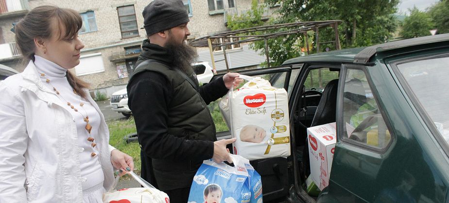 Благотворитель из Москвы пожертвовал 300 тысяч отделу социального служения Серовской епархии