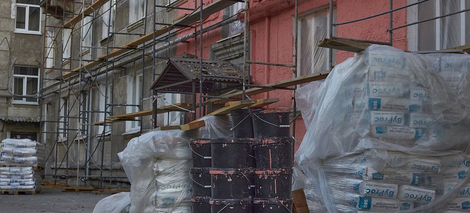 Работы по капремонтам многоквартирных домов в Свердловской области уже выполнены на 50%