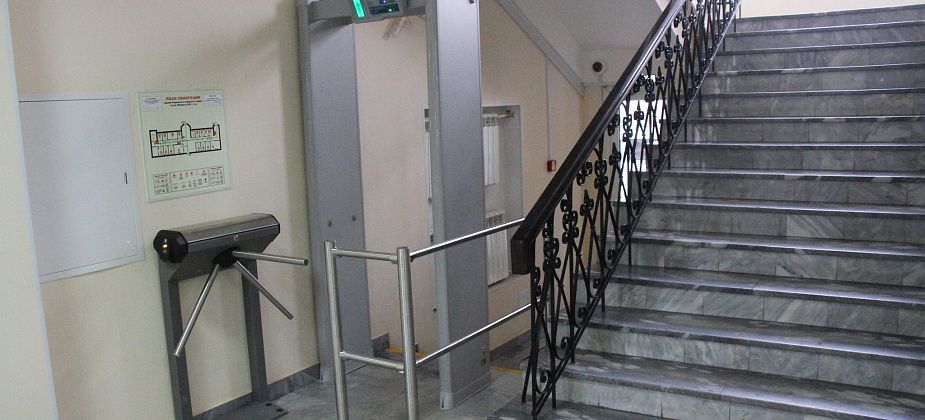 Власти Серова готовы потратить на свою охрану полтора миллиона рублей