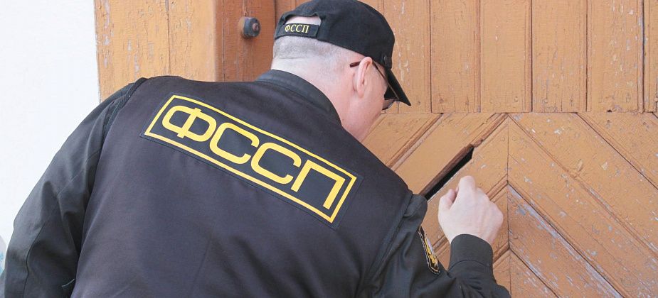 В Серове судебные приставы арестовали автомобиль у должника по алиментам