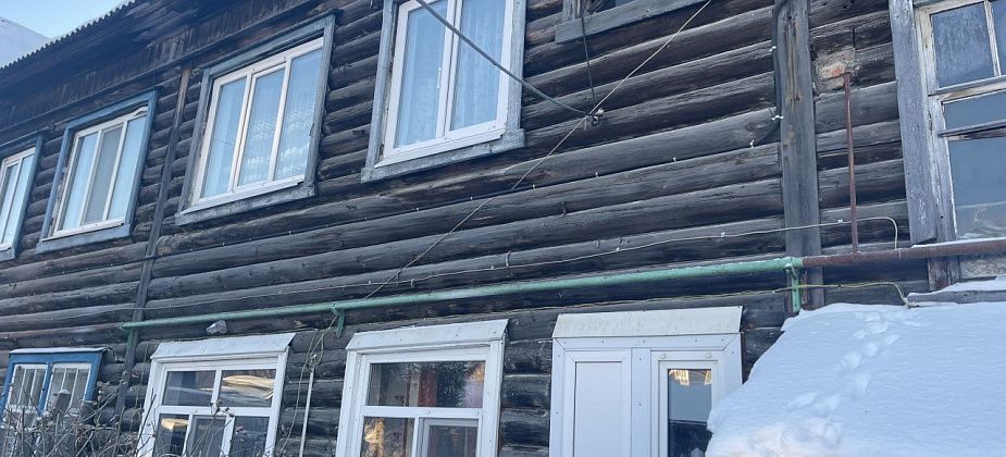 На жалобы жителей дома №18 по улице Парковой внимание обратила Серовская городская прокуратура