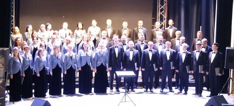 Праздник как начало работы? Работа как начало праздника?