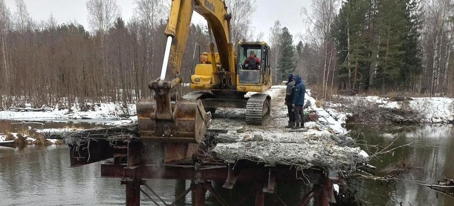 Прокуратура ответила серовчанину, пожаловавшемуся на снос моста в Вятчино