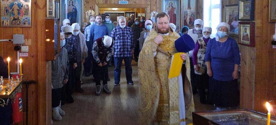 Во всех храмах Надеждинского благочиния прошел «День милосердия и сострадания ко всем во узах и темницах находящимся»