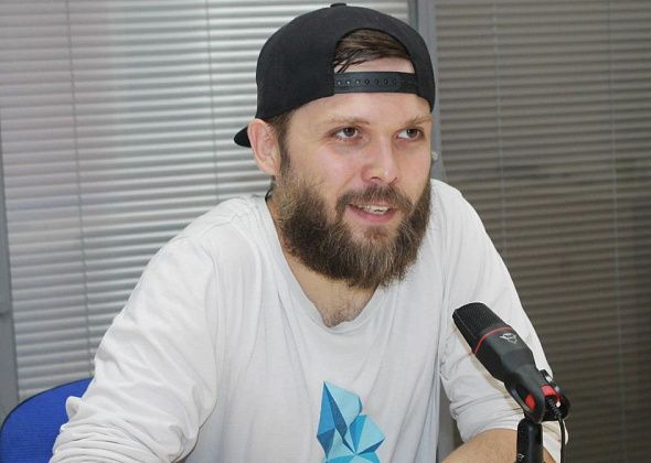 Танцор Кирилл Ларионов проведет для серовчан урок рисования