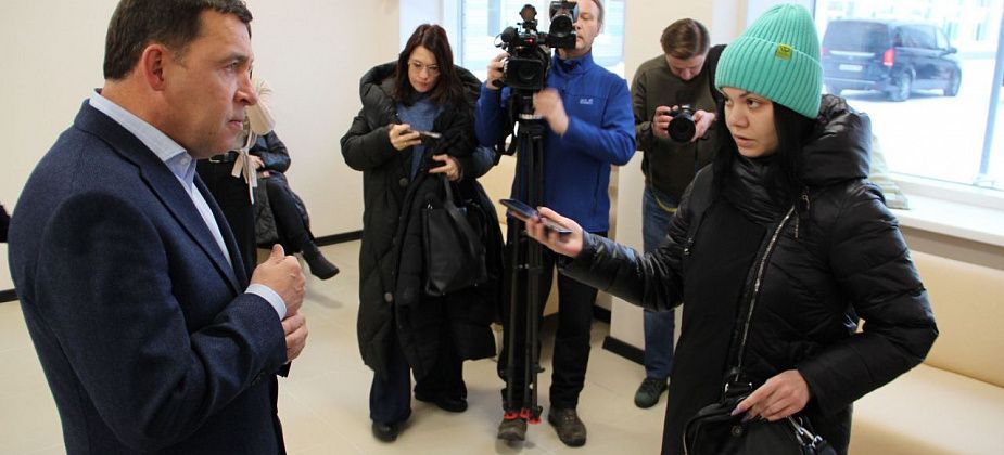 Евгению Куйвашеву, приехавшему в новую школу, рассказали про нападение собак на 19-летнюю серовчанку