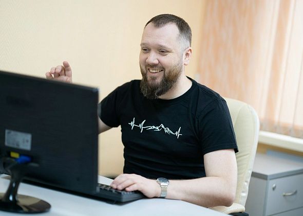 "Это очень сильные, очень достойные работы". Критик из Нижневартовска побывал в Серовском театре драмы 