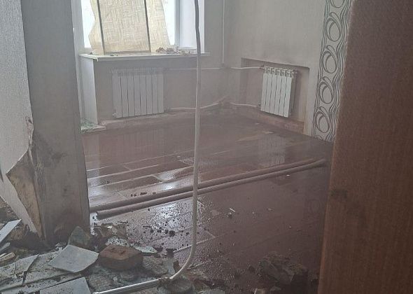 "Кипяток лился". В серовской квартире, где восемь лет назад рухнул пол, лопнули батареи