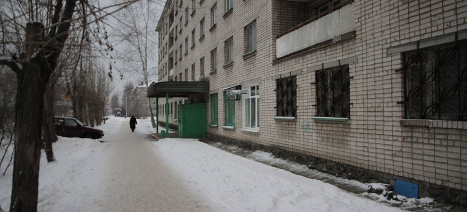 “В малиннике”. В студенческое общежитие в Серове заселяли… вахтовиков