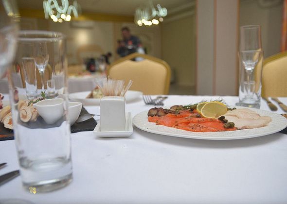 Роспотребнадзор Серова о покупке продуктов к новогоднему столу и последствиях злоупотребления алкоголем