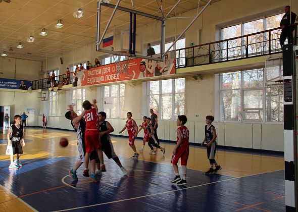 В серовской Спортшколе прошел турнир по баскетболу “Кубок осени”