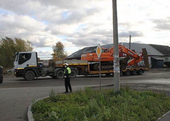 Водителю, снесшему теплотрассу на Лесозаводе, грозит штраф до 10 тысяч рублей 