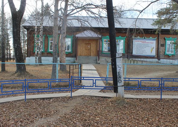 "Мы очень ждем новую школу". Замминистра образования области спросили о строительстве новой школы в Сосьве 