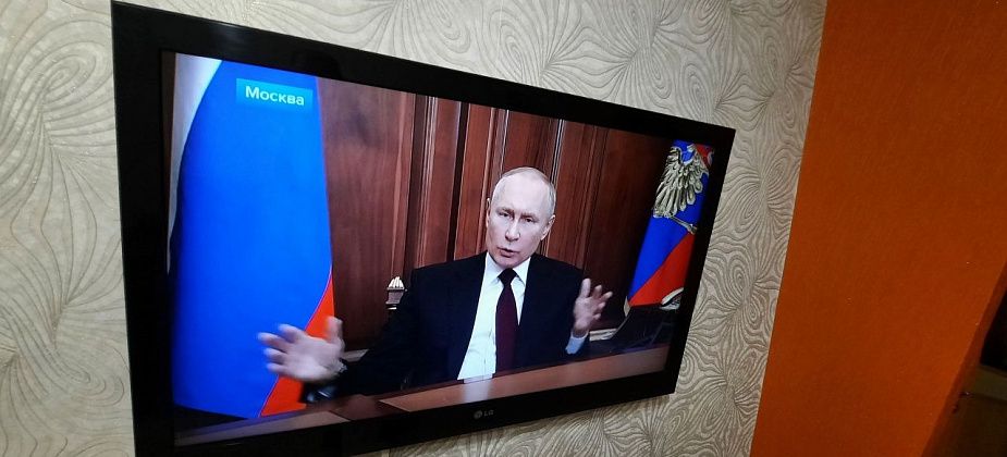 Песков: в июне прямой линии президента РФ не будет