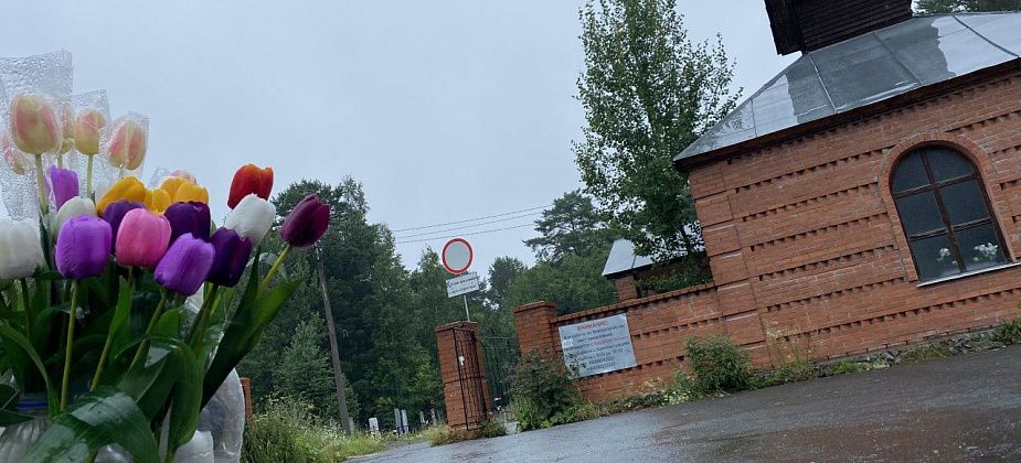 В Покровскую родительскую субботу в серовских храмах и часовне на кладбище пройдут службы