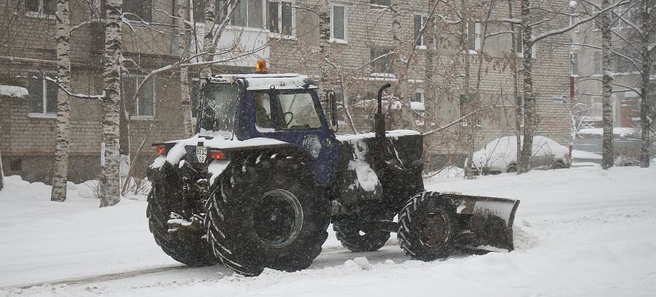 Серовские тротуары грядущей зимой будут убирать от снега тремя погрузчиками