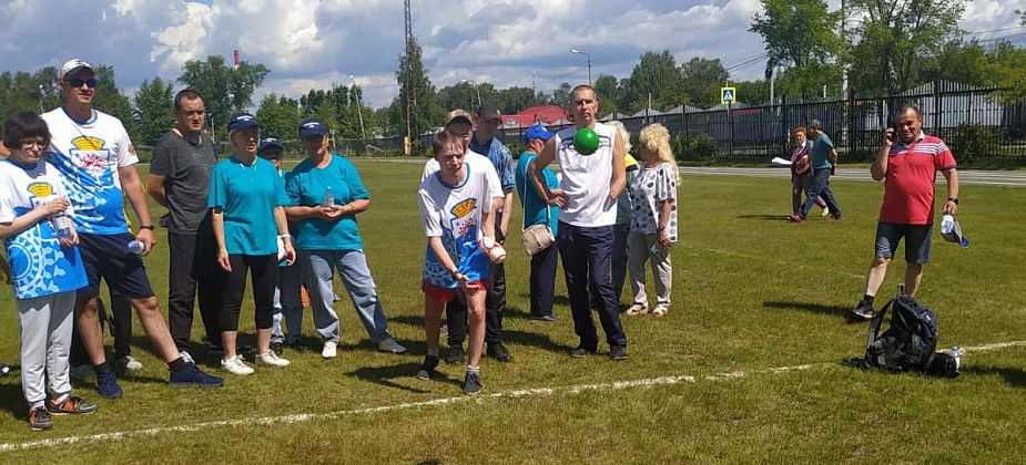 Члены серовского общества инвалидов приняли участие в областном спортивном фестивале