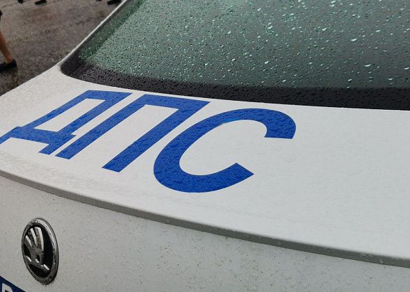 Под Серовом столкнулись две иномарки