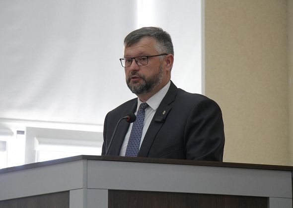 “Голосование будет многодневное – это 99,9% вероятность”. Серов готовится к выборам в Госдуму и ЗакСо