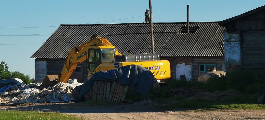 Черным копателям вернули экскаватор?