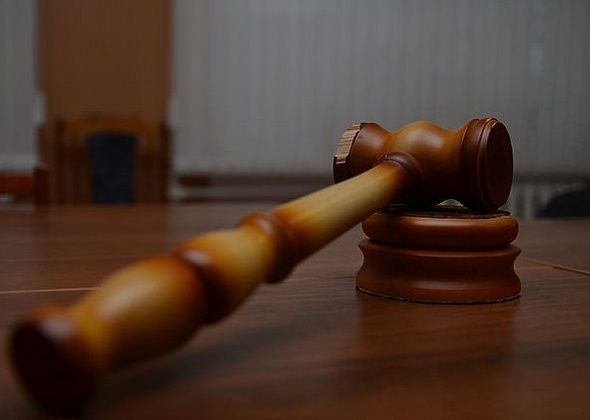 У очередного предпринимателя в Серове изъяли товары с логотипом «Adidas»