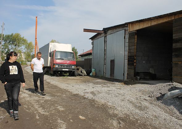 Мэрия предложила серовчанам, живущим на стройке школы, 2,5 миллиона рублей за их дом