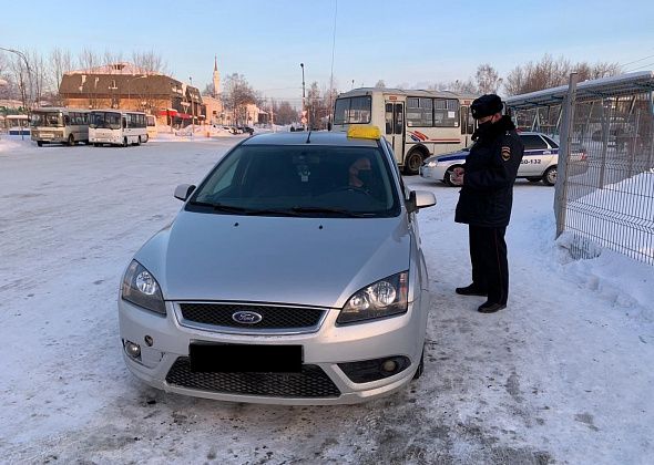 Госавтоинспекция Серова выявила 42 нарушения правил перевозки пассажиров в такси
