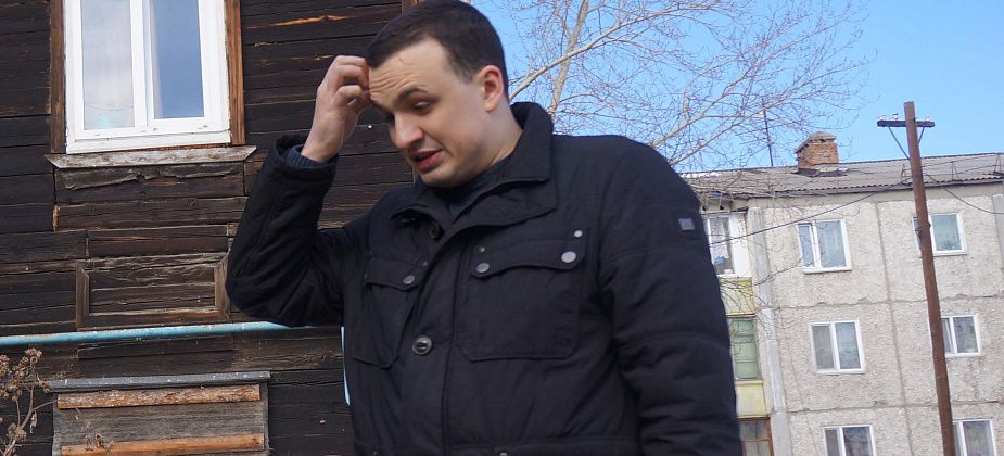 "Нет смысла мухлевать с аварийным жильем". Депутат Госдумы жестко раскритиковал работу мэрии Серова