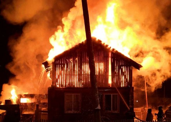 Частный дом в Серове тушили усилиями двух пожарных частей
