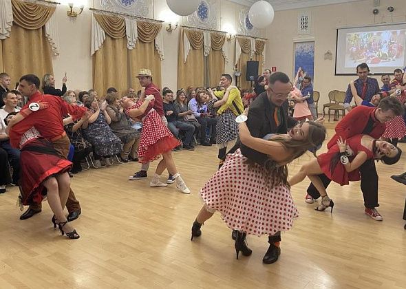 Серовчане танцевали твист, рок-н-ролл и другие танцы стиляг