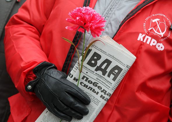 Сегодня серовские коммунисты возложат цветы к памятнику Ленину