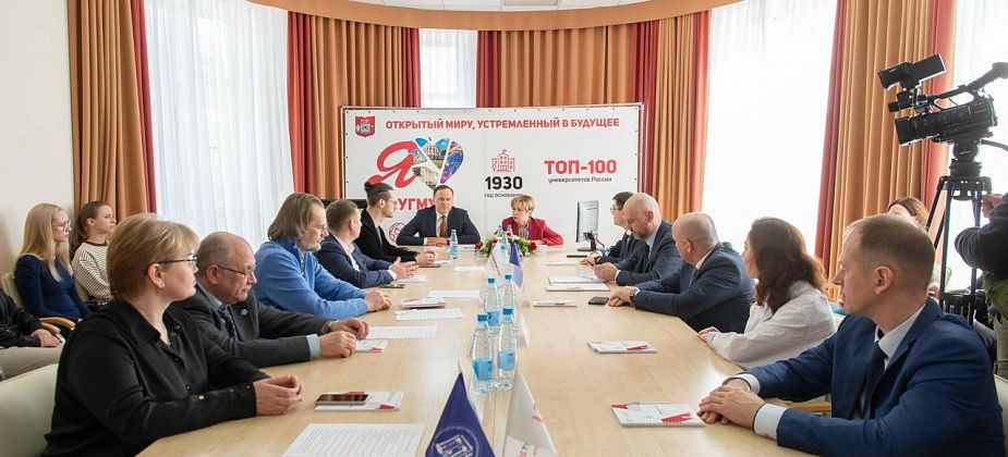 GigaChat сдал экзамен по гастроэнтерологии в Уральском государственном медицинском университете