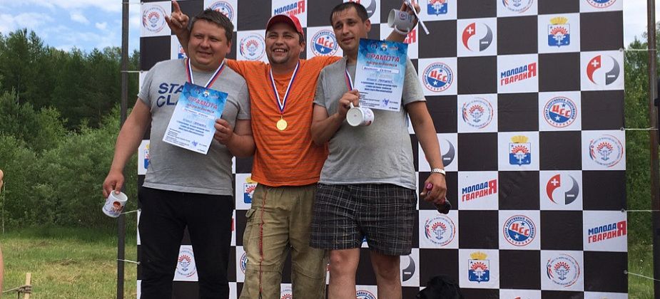 Трое в лодке, не считая собаки... В Серове прошли соревнования по водно-моторному спорту