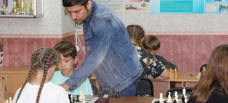 В “Каиссе” выявили лучших шахматистов загородных и городских лагерей Серова 